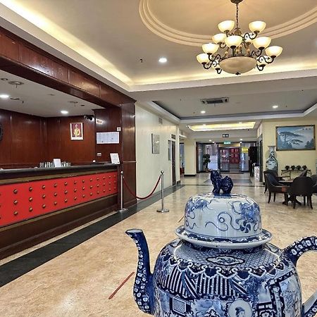 Klang Histana Hotel Extérieur photo