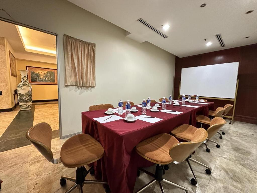 Klang Histana Hotel Extérieur photo