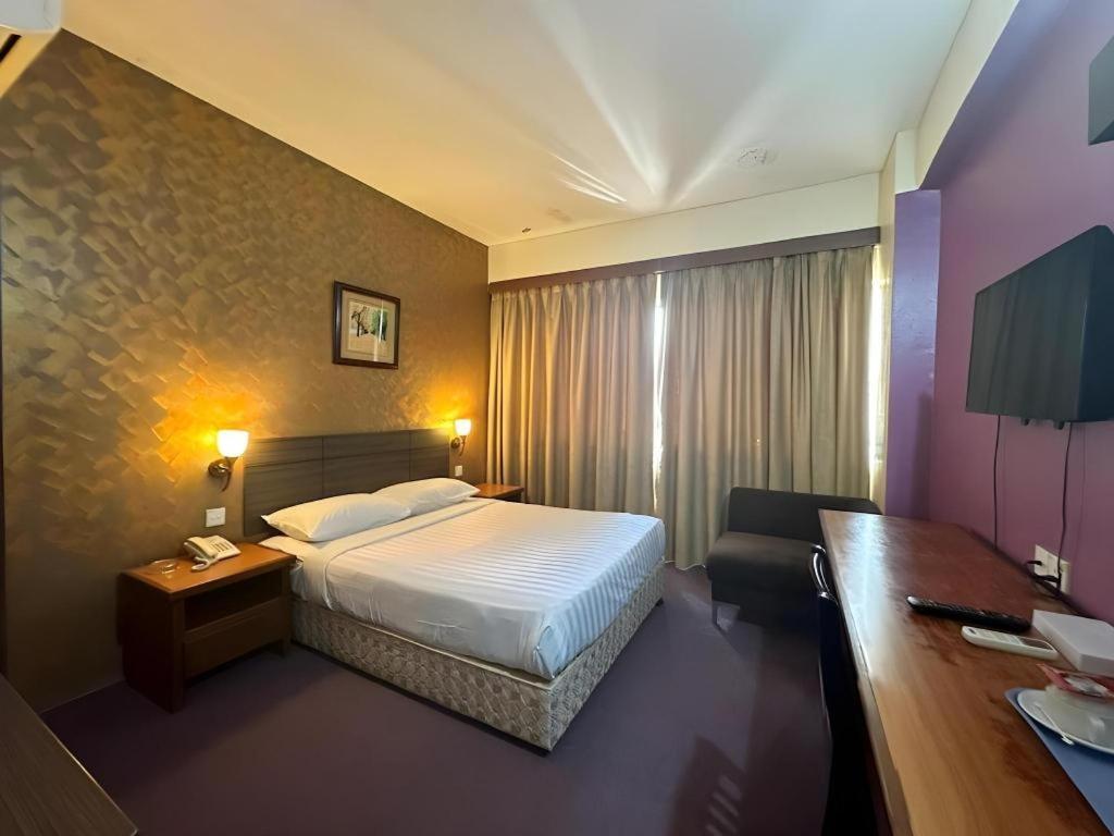 Klang Histana Hotel Extérieur photo