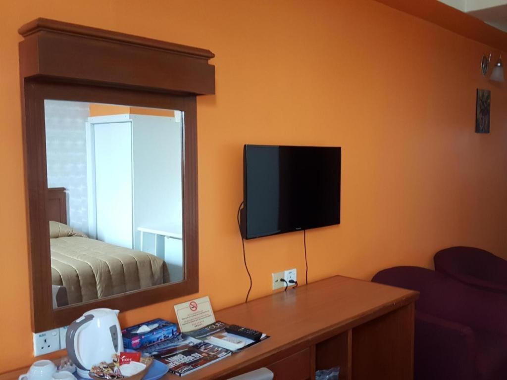 Klang Histana Hotel Extérieur photo