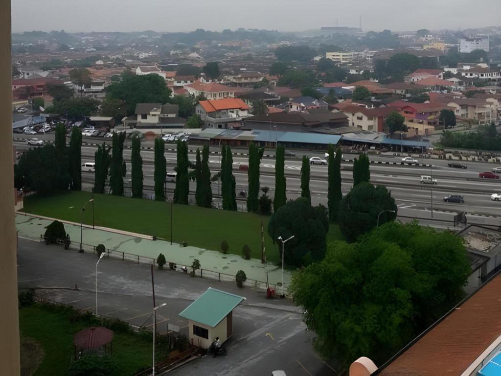 Klang Histana Hotel Extérieur photo